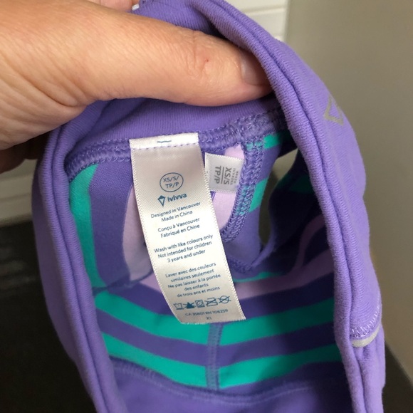 Ivivva by Lululemon reversible girl’s beanie - Picture 11 of 12